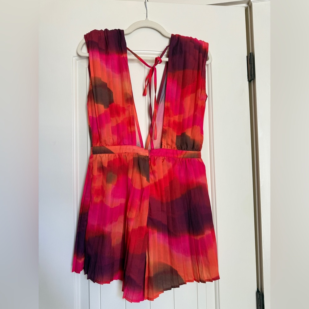 PrettyLittleThing Romper - Picture 3 of 3